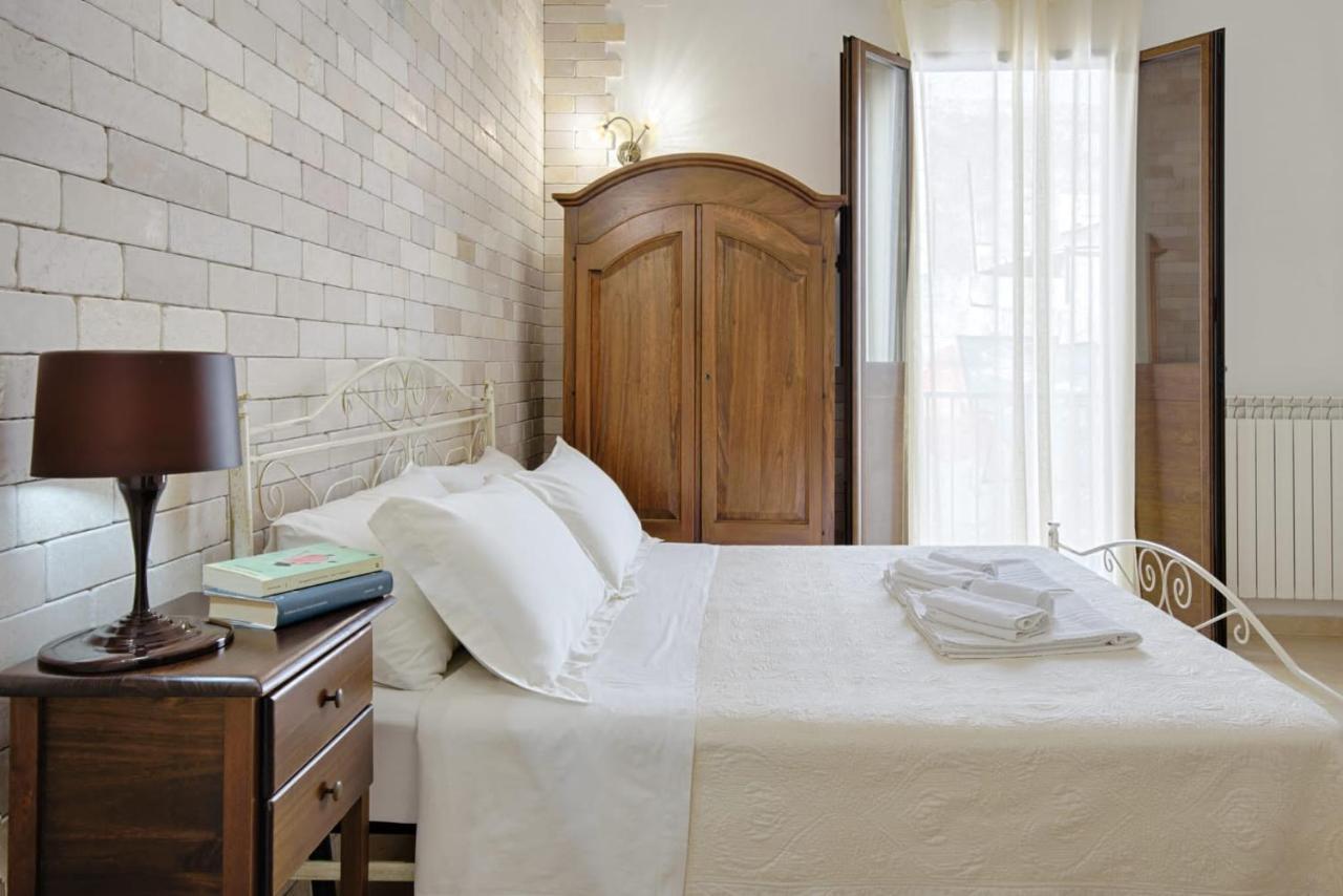 Il Vicoletto Bed & Breakfast ปุลซาโน ภายนอก รูปภาพ