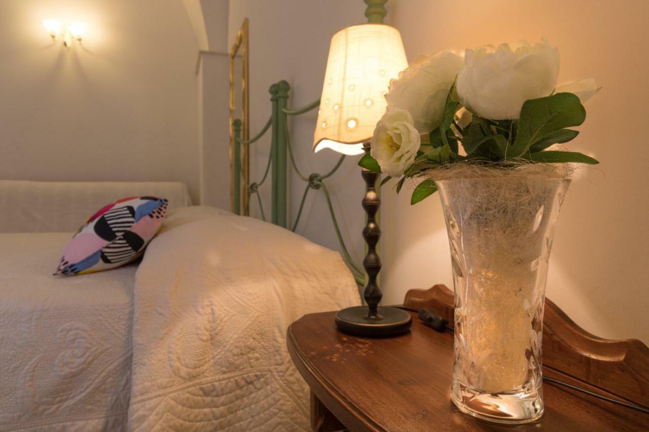 Il Vicoletto Bed & Breakfast ปุลซาโน ภายนอก รูปภาพ