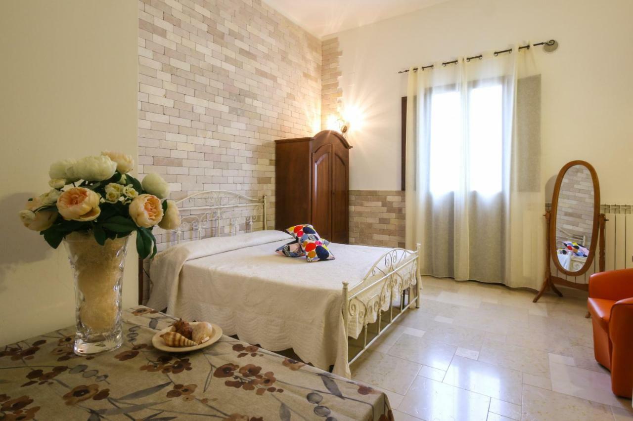 Il Vicoletto Bed & Breakfast ปุลซาโน ภายนอก รูปภาพ